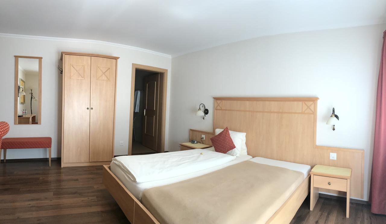 Hotel Kreuz Holderbank Kültér fotó